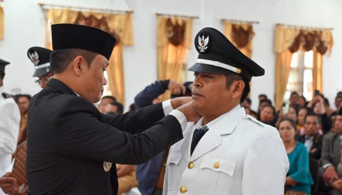 Bupati Humbahas Lantik Kades PAW