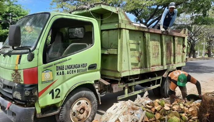 Selama Ramadhan, DLH Aceh Besar Siapkan 57 Armada Angkut Sampah