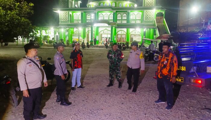 Jamaah Sholat Tarawih Tak Perlu Was-was, PP Pangkalansusu Bantu Pengamanan Parkir