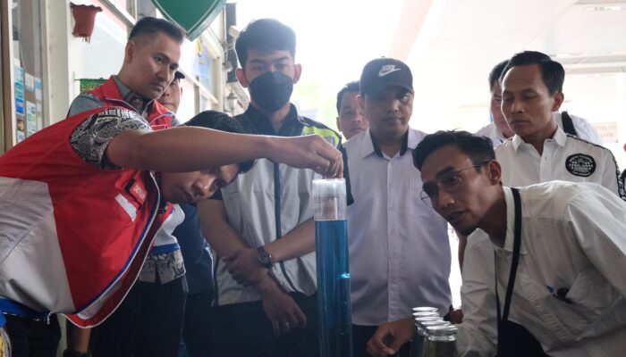 Pertamina Patra Niaga Regional Sumbagut Bersama Lintas Stakeholder Cek Kualitas BBM