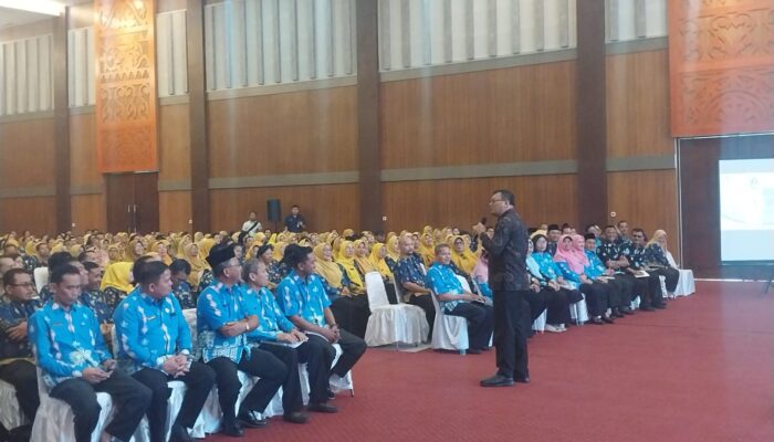22 Korcam Pendidikan Deliserdang Dihapus, Bupati Minta Kepsek Jangan Lagi Urusi Buku