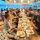 Wartawan Simeulue yang tergabung dalam Organisasi Sekretariat Bersama Sekber buka puasa bersama dengan anggota Komisi I DPRA di Sinabang..Kamis (6/2) malam. Waspada/Rahmad