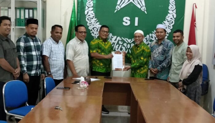 PW SI Serahkan Keputusan Penetapan Kepengurusan LAZNAS SI Aceh