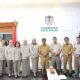 Usai acara penyerahan sertifikat tanah aset Pemko wali kota dan wakil wali kota berpoto bersama dengan rombongan BPN Binjai(Waspada/Ist).