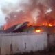 Rumah warga Kampung Tualang Baro,Kecamatan Manyak Payed,Aceh Tamiang yang terbakar pada Rabu (12/3) sore.(Waspada/Yusri).