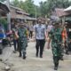 Brigjen TNI Mangaraja Simanjuntak, Pasahli TK II Kasad bidang Ekkeu bersama rombongan meninjau pelaksanaan kegiatan program TMMD ke 123 Kodim 0212/Tapsel.(Waspada/Ist)