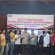 Kapolres AKBP Suprihatiyanto saat diabadikan bersama insan pers, pada momen buka puasa bersama, di Aula Presisi Mapolres Aceh Singkil, Kamis (13/3/2025). Waspada/ist