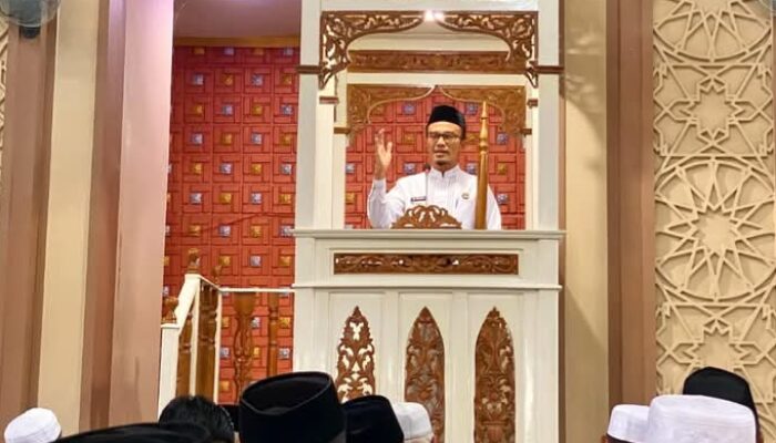Wali Kota HRB Khatib Jumat di Masjid Agung