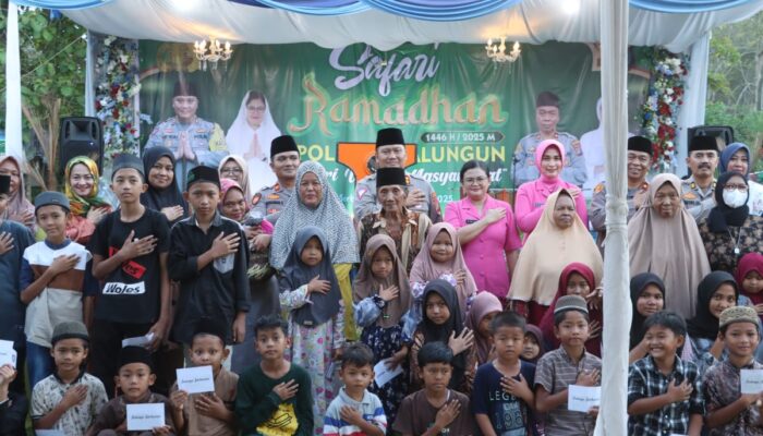 Polres Simalungun Berbagi Kebahagiaan Dengan Yatim Dan Dhuafa Di Serbalawan