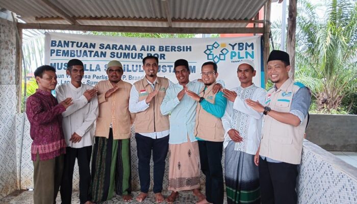 YBM PLN UIP SBU Hadirkan Sarana Air Bersih Bagi Warga Desa Perlis