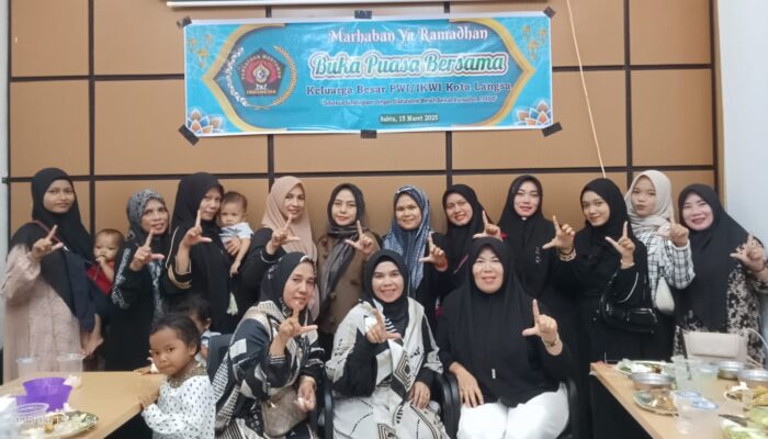 Tebar Kebahagiaan, PWI/IKWI Langsa Buka Puasa Bersama