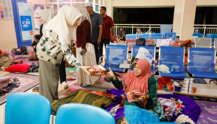 Gerilya Sahur Istri Gubernur: Dari Rumah Sakit Hingga Pasar, Mengantar Cinta Dalam Sekotak Nasi