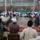Wakil Rais PCNU Aceh Timur, Abiya Dr. Faisal M. Nur, Lc, MA, menyampaikan tausiah dalam Ifthar PCNU Aceh Timur di D'Cafee Kota Idi, Aceh Timur, Sabtu (15/3). Waspada/Muhammad Ishak