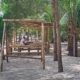Tampak aktivitas pembuatan pondok wisata liar di Pantai Bogak Indah tanpa izin KTH Sama Mangrove Bersatu selaku pihak pengelola, Rabu (17/3) di Dusun 1 Desa Bogak Besar Kec.Teluk Mengkudu. (Waspada/Edi Saputra)