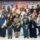 Kepala Kantor BPJS Ketenagakerjaan Cabang Padangsidimpuan, Christian Natanael Sianturi (tengah) foto bersama dengan peserta kegiatan Costumer Relationship Management (CRM) di Natama Hotel, Jl.SM Raja, Sitamiang, Padangsidimpuan, Selasa (18/3/2025). Waspada/ist.