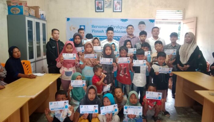 Saleh Partaonan Santuni Ribuan Anak Yatim Di Palas