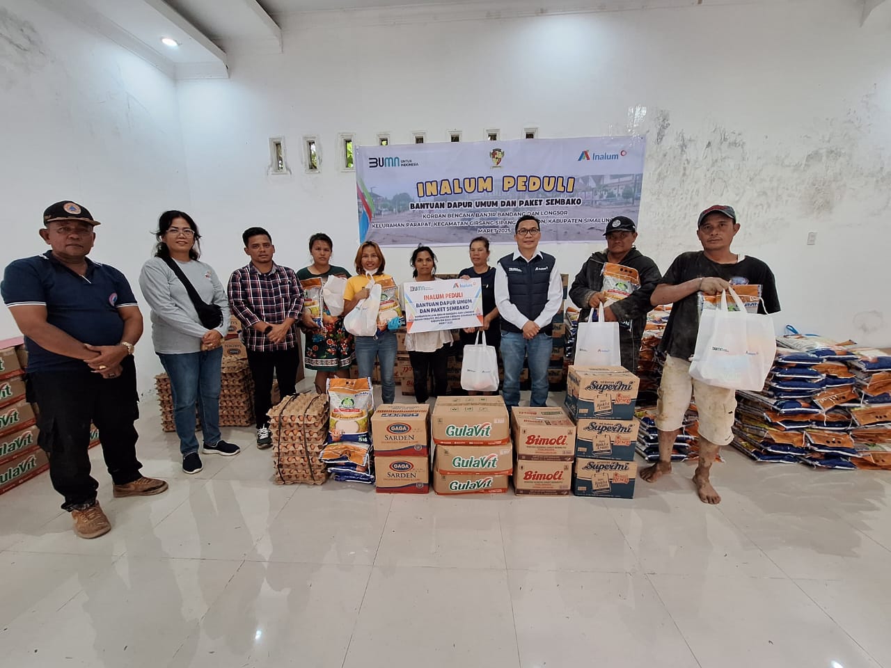 Inalum Bantu Warga Terdampak Banjir Bandang Di Parapat