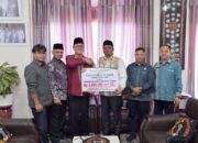 Bank Aceh Serahkan Dividen Ke Pemkab Bener Meriah Rp3 Miliar Lebih