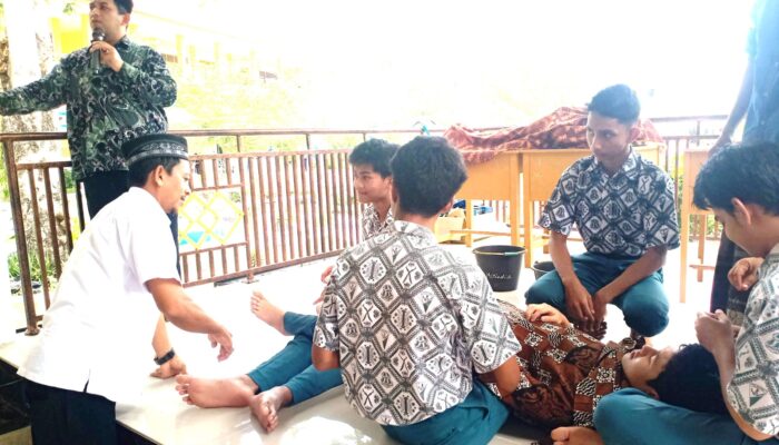 Siswa SMAN 9 Banda Aceh Ikut Pelatihan Takjiz Mayit Program Ramadhan 2025