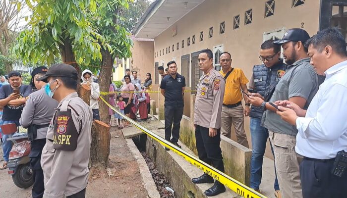 Seorang Kakek Tewas Tanpa Busana Di Kamar Kos