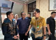 Sering Terlambat Masuk Kantor Rico Waas Ultimatum Camat Medan Polonia
