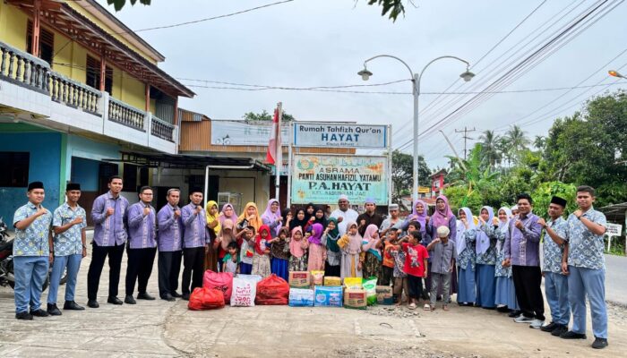 MAN 1 Padangsidimpuan Santuni Anak Yatim Panti Asuhan Hayat Dan Al-Manar