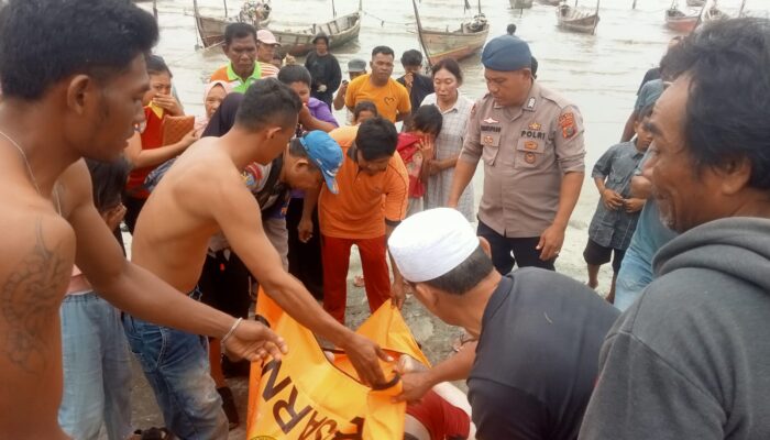 Disambar Petir, Nelayan Pantai Labu Ditemukan Tewas Di Pantai Cermin