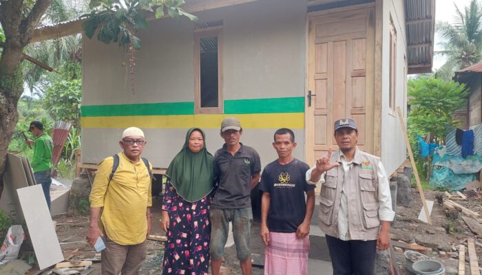 Baznas Langkat Beri “Kado” Idul Fitri Berupa Rumah Baru Untuk Warga Fakir Di Besitang