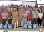 Bupati Simalungun Salurkan Bantuan Wapres Kepada Korban Banjir Parapat