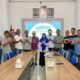 Kepala BPJS Kesehatan KC Kisaran Sri Widyastuti, bersama dengan awak media foto bersama setelah konferensi pers, terkait BPJS tetap memberikan pelayanan selama libur lebaran. Waspada/Ist