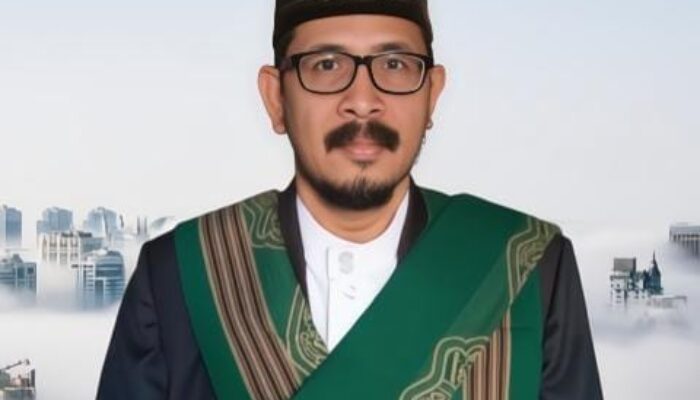 Celana Pendek Di Bumi Syari’at, Ironi Yang Kian Nyata