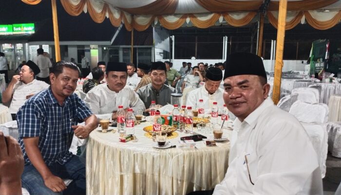 Bupati Agara Nonton Bareng Timnas Indonesia Vs Bahrain
