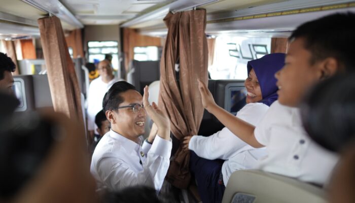 Mudik Gratis Bareng Pemko Medan, Rico Waas Lepas 1.969 Pemudik Ke 12 Kota Tujuan