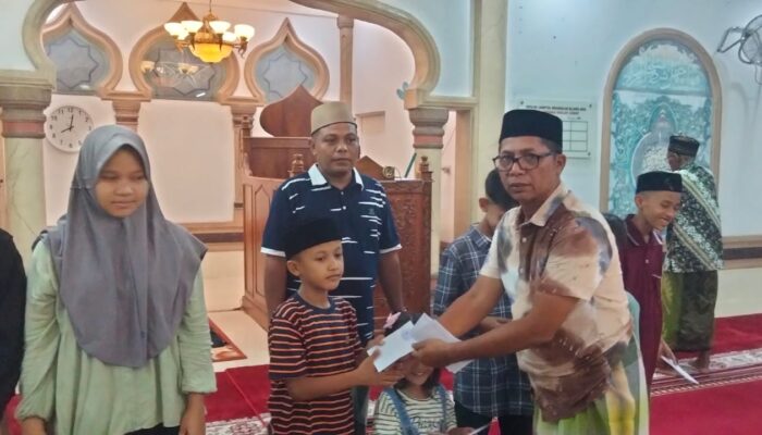 Kemukiman Blang Ara Santuni Anak Yatim 10 Desa