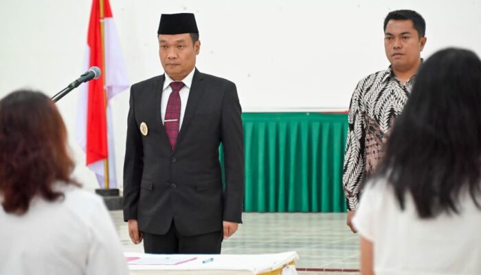 Bupati Humbahas Lantik 10 Pejabat Administrator Dan Pengawas