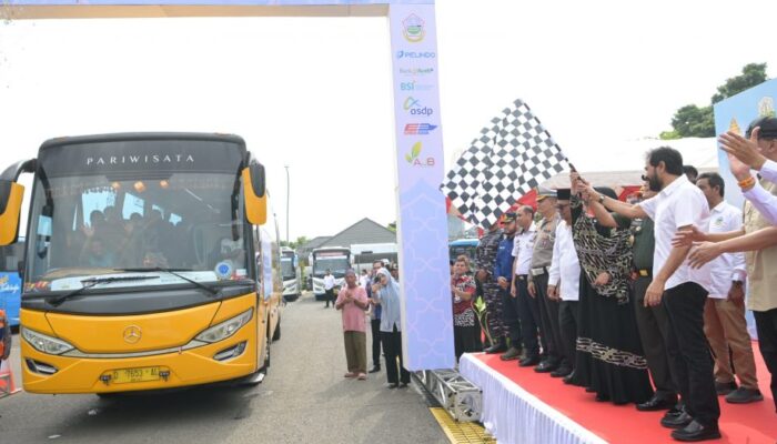 Gubernur Lepas Keberangkatan Mudik Gratis Pemerintah Aceh