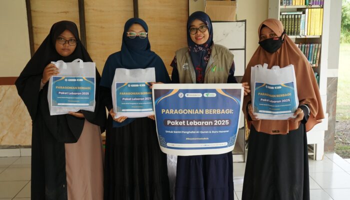 Paragonian Berbagi Paket Lebaran 2025 Di Ponpes Zainul Umam