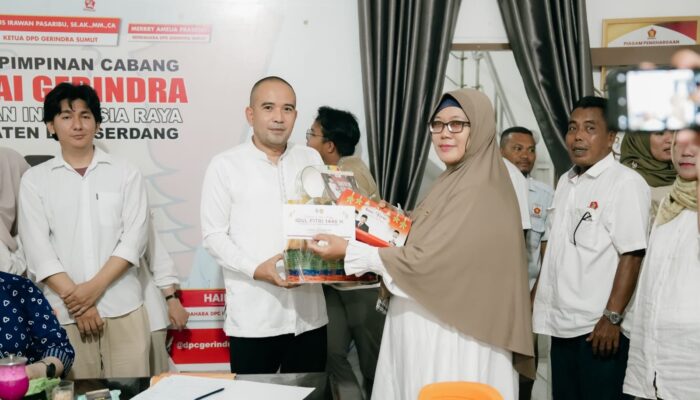 Zakky Shahri Bagikan Parcel Lebaran Pengurus Gerindra Deliserdang Dan Santuni Anak Yatim