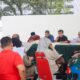 RAPAT koordinasi persiapan akhir Malam Takbiran dan Salat Idulfitri 1446 H yang dipimpin Wali Kota Medan Rico Tri Putra Bayu Waas diwakili Asisten Pemerintahan dan Kesejahteraan, Muhammad Sofyan di lapangan Merdeka, Sabtu (29/3/25) siang. Waspada/ist