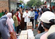 Ricky Anthony Bantu 19 Unit Rumah Terbakar Di Brandan, Langkat