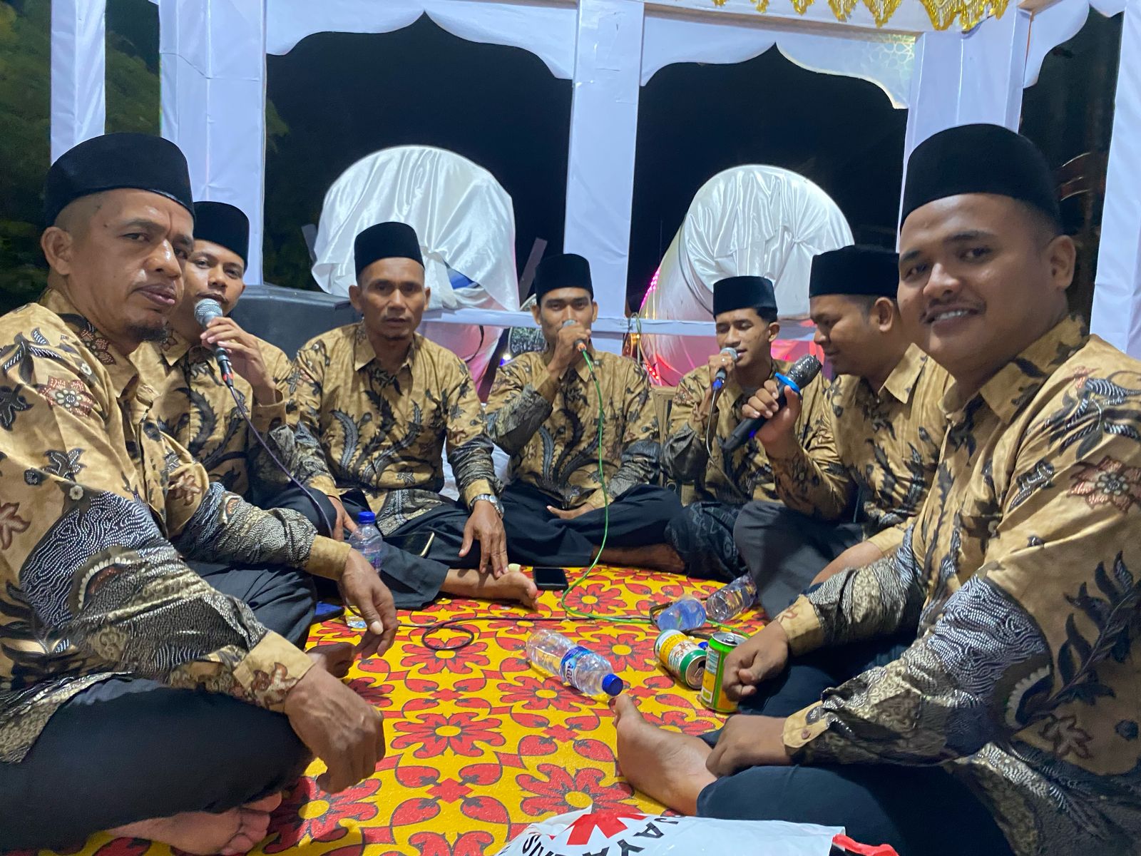 Regu Takbiran Kecamatan Tiro Sulap Truk Jadi Kapal Pesiar