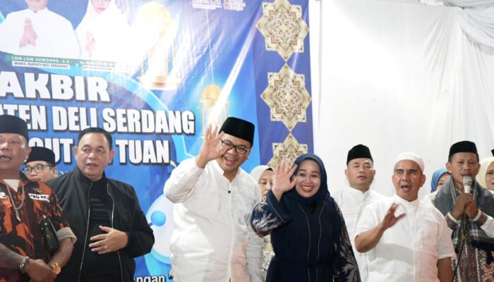 Asri Ludin Tambunan dan Lom Lom Suwondo Lepas Pawai Takbir Di Dua Kecamatan