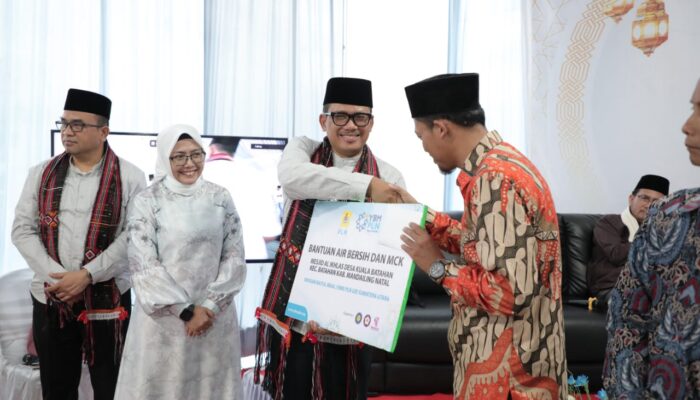 PLN UID Sumut Dan YBM PLN Tebar Kebahagiaan Dengan 2.082 Paket Ramadhan Penuh Makna