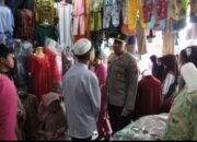 Kapolres Pakpak Bharat Dan Bhayangkari Ajak Anak-anak Panti Asuhan Belanja Baju Lebaran