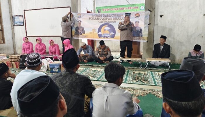 Waka Polres Pakpak Bharat Buka Puasa Bersama Jamaah Masjid Ponpes As – Syahaadah