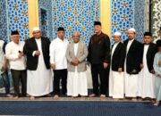 10.000 Umat Islam Shalat Idul Fitri Di Masjid Agung
