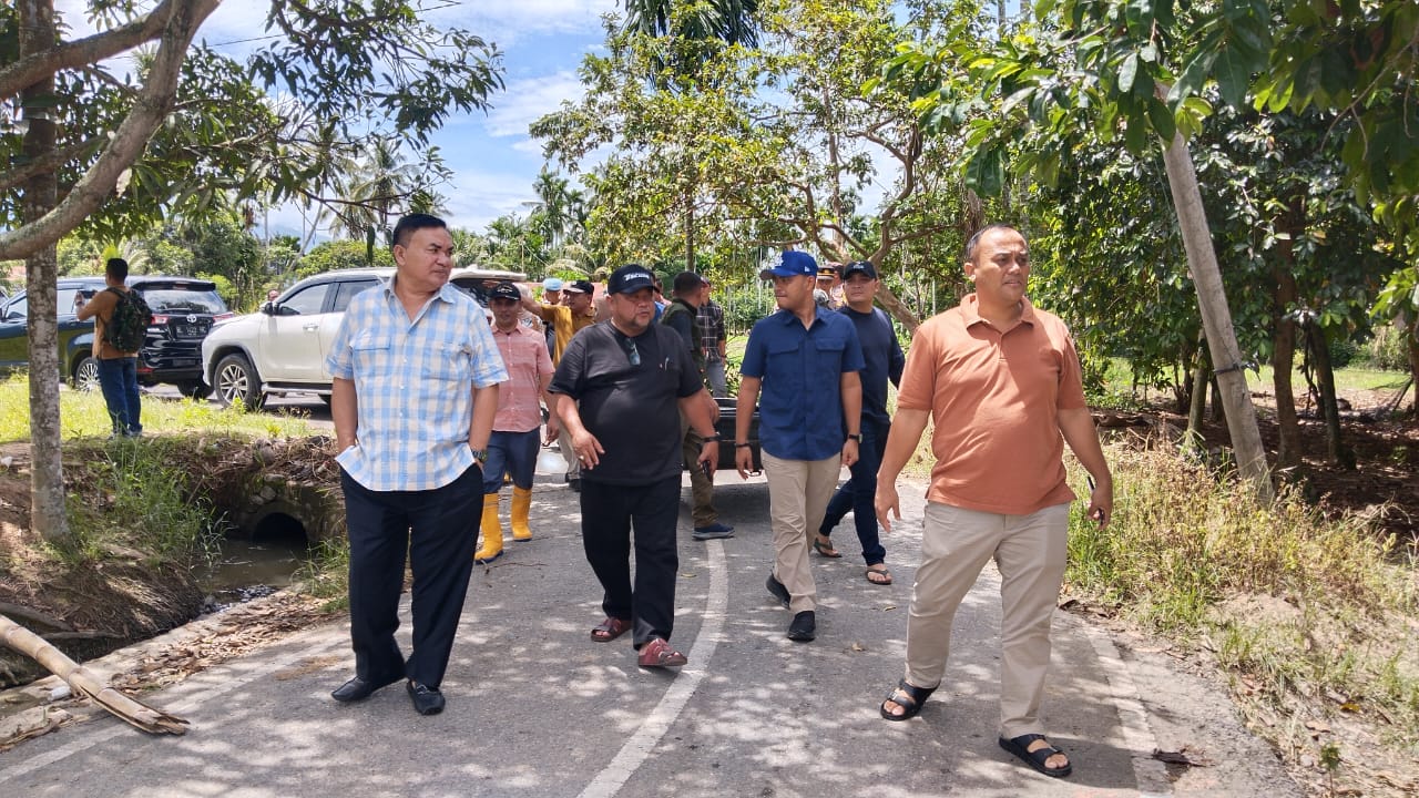 Bupati Salim Fakhry Tinjau Persiapan Panen Raya Padi Serentak
