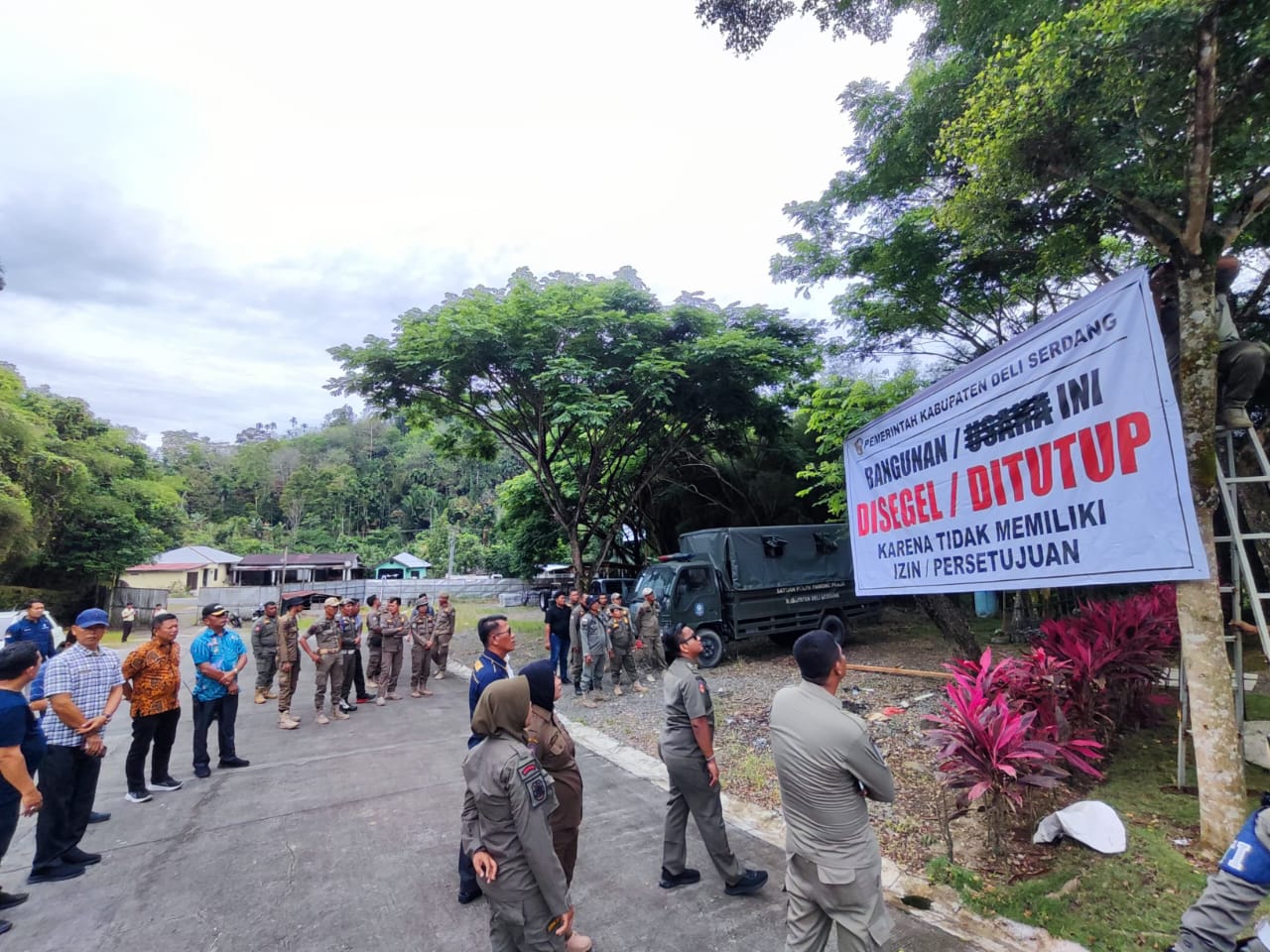 Tak Miliki Izin PBG, Satpol PP Deliserdang Segel Bangunan PT NMN