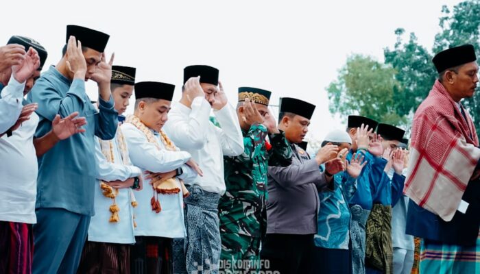 Bupati Dan Wabup Batubara Salat Idul Fitri Di Sei Bejangkar
