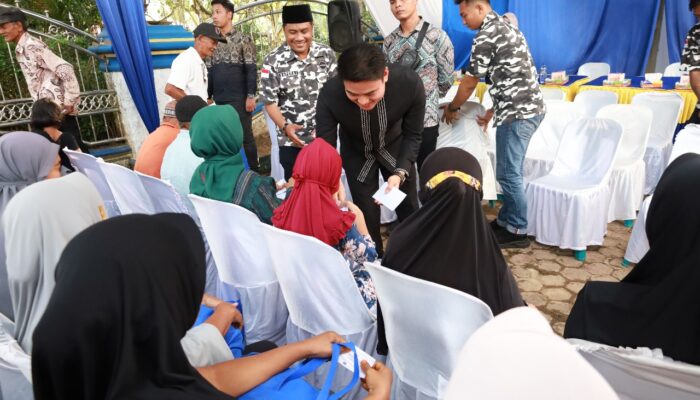 Pulang Kampung Lebaran, Ricky Anthony Disambut Hangat Ribuan Warga